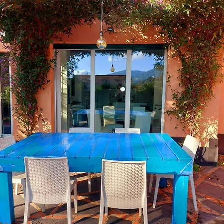 Blu Garden Flat Santa Margherita Parking Apartment *