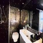 Blu Garden Flat Private Parking *